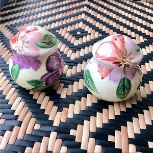 New Pfaltzgraff Flower Market Floral Watercolor Salt Pepper Ceramic Shaker Set